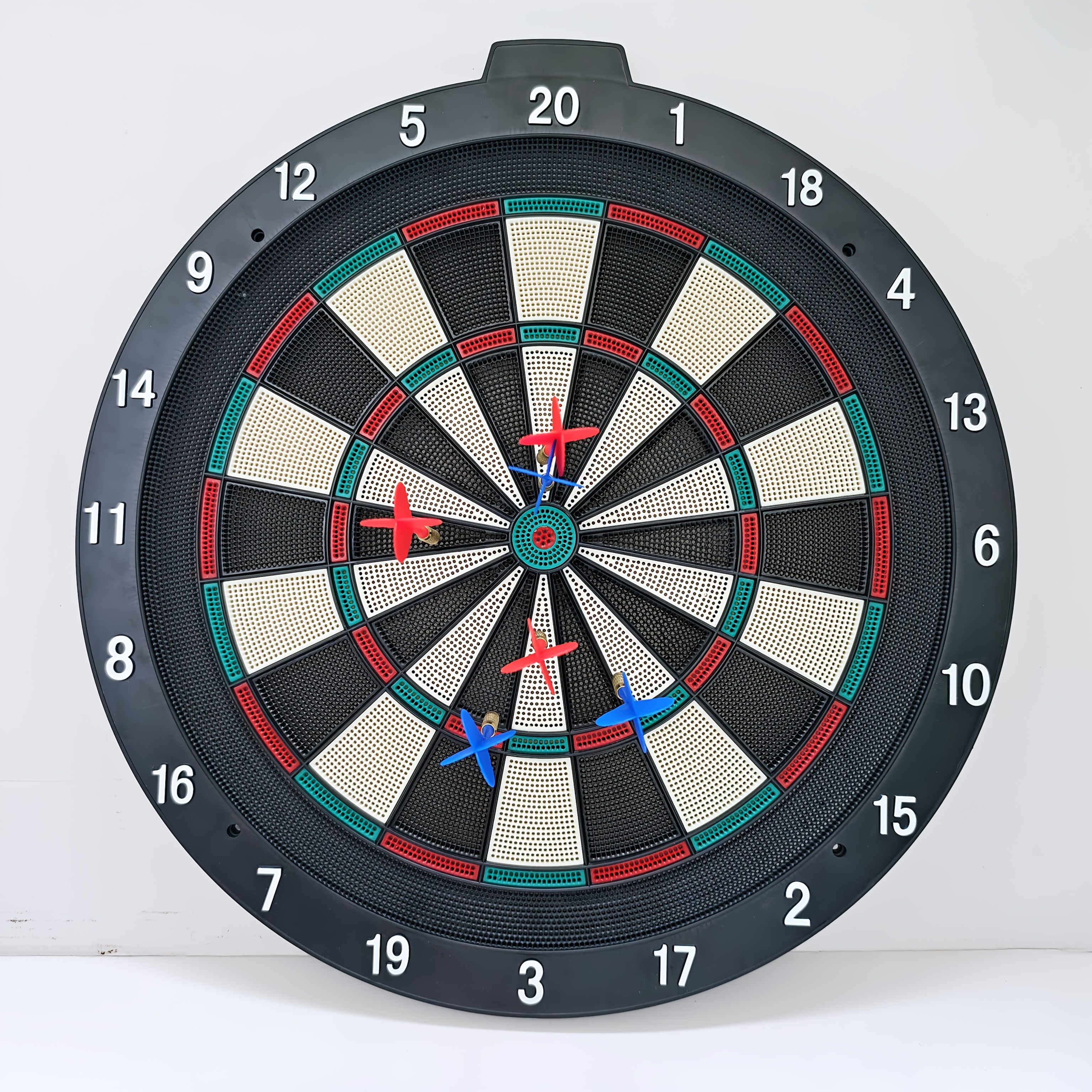 18-Inch Premium Black Safety Dartboard with 6 Exquisite Dart Set and 20 Soft-Tipped Darts - Ideal for Sports Training, Competitions, and Casual Use, Suitable for Indoor/Outdoor, Without Battery - Image 8