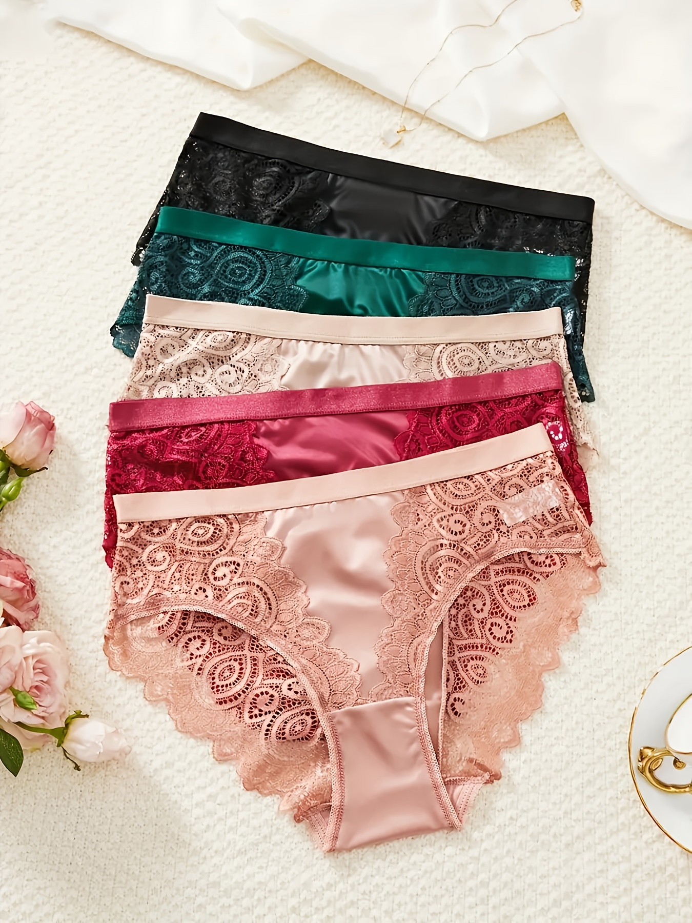 6-Pack Floral Mid-Rise Women'S Panties -Stretchy, Comfortable, And Breathable Underwear Featuring Contrasting Floral Accents, A Solid-Color Mid-Rise Design, And A Smooth Texture; Suitable for Yoga, Workouts, And Casual Sports. - Image 3